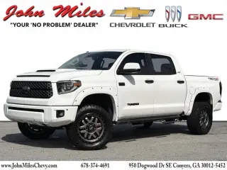 Toyota Tundra 2018 4x4 SR5 4dr CrewMax Cab Pickup SB (5.7L V8 FFV)