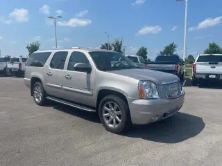GMC Yukon XL 2007 AWD Denali 4dr SUV
