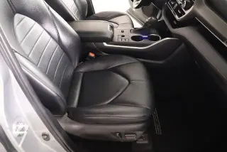Toyota Highlander Hybrid 2023 XLE 4dr SUV