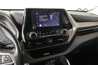 Toyota Highlander Hybrid 2023 XLE 4dr SUV