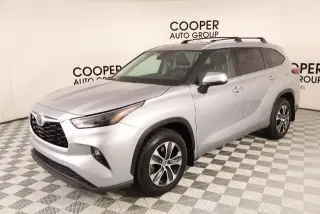 Toyota Highlander Hybrid 2023 XLE 4dr SUV
