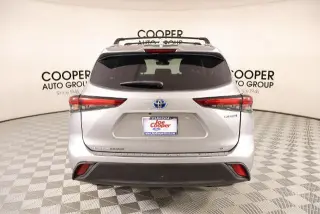 Toyota Highlander Hybrid 2023 XLE 4dr SUV