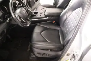 Toyota Highlander Hybrid 2023 XLE 4dr SUV