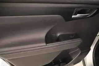 Toyota Highlander Hybrid 2023 XLE 4dr SUV