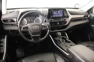 Toyota Highlander Hybrid 2023 XLE 4dr SUV