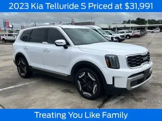 Kia Telluride 2023 AWD S 4dr SUV