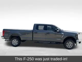 Ford F-250 Super Duty 2019 4x4 XLT 4dr Crew Cab 8 ft. LB Pickup