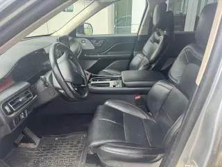 Lincoln Aviator 2023 AWD Reserve 4dr SUV