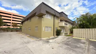Propiedad en alquiler con 1 dormitorio y 1 baño en Miami