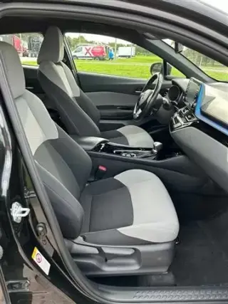 2020 Toyota CH-R XLE