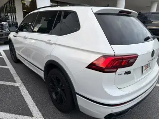 Volkswagen Tiguan 2023 SE R-Line Black 4dr SUV