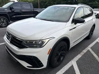 Volkswagen Tiguan 2023 SE R-Line Black 4dr SUV