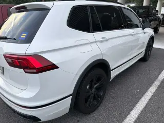 Volkswagen Tiguan 2023 SE R-Line Black 4dr SUV