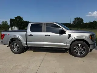 Ford F-150 2023 4x4 XL 4dr SuperCrew 5.5 ft. SB