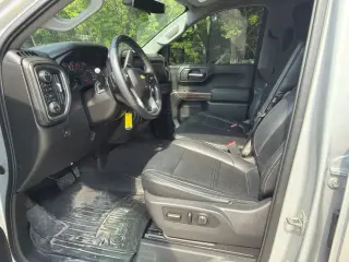 Chevrolet Silverado 1500 2020 4x4 LT Cabina Doble de 4 puertas, caja corta de 5.8 pies
