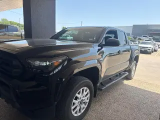 Toyota Tacoma 2024 4x4 SR 4dr Double Cab 5.0 ft SB 8A