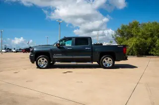 Chevrolet Silverado 1500 2017 4x4 LTZ 4dr Crew Cab 5.8 ft. SB