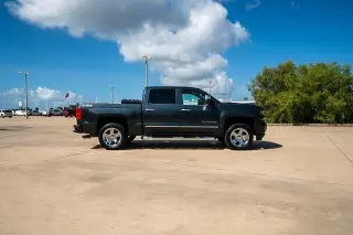 Chevrolet Silverado 1500 2017 4x4 LTZ 4dr Crew Cab 5.8 ft. SB