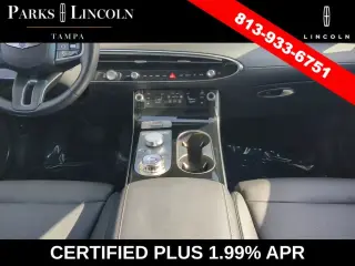 Genesis GV70 2026 AWD 2.5T Standard SUV de 4 puertas