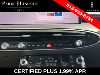Genesis GV70 2026 AWD 2.5T Standard SUV de 4 puertas