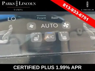 Genesis GV70 2026 AWD 2.5T Standard SUV de 4 puertas