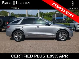 Genesis GV70 2026 AWD 2.5T Standard SUV de 4 puertas
