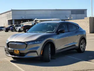 Ford Mustang Mach-E 2023 Select 4dr SUV