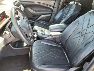 Ford Mustang Mach-E 2023 Select 4dr SUV
