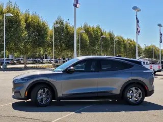 Ford Mustang Mach-E 2023 Select 4dr SUV