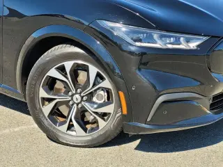 Ford Mustang Mach-E 2021 AWD Premium 4dr SUV