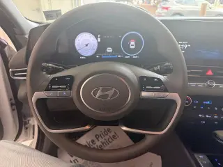 Hyundai ELANTRA 2024 SEL 4dr Sedan