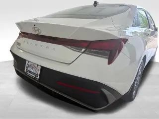 Hyundai ELANTRA 2024 SEL 4dr Sedan