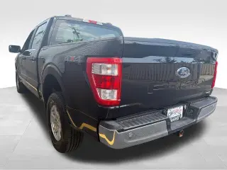 Ford F-150 2023 4x4 XL 4dr SuperCrew 5.5 ft. SB