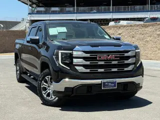 GMC Sierra 1500 2022 4x4 SLE 4dr Crew Cab 5.8 ft. SB