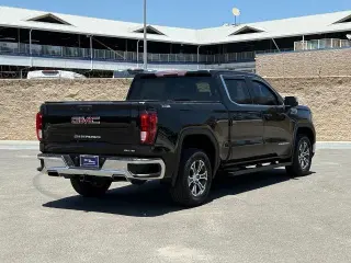 GMC Sierra 1500 2022 4x4 SLE 4dr Crew Cab 5.8 ft. SB