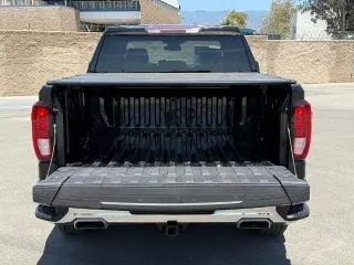 GMC Sierra 1500 2022 4x4 SLE 4dr Crew Cab 5.8 ft. SB