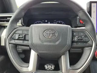 Toyota Tacoma 2024 4x2 TRD Sport 4dr Double Cab 5.0 ft SB