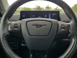 Ford Mustang Mach-E 2025 AWD Select 4dr SUV