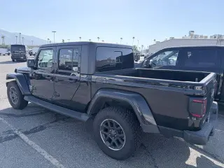 Jeep Gladiator 2020 4x4 Overland 4dr Crew Cab 5.0 ft. SB