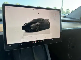 Tesla Model Y 2023 AWD Long Range 4dr Crossover
