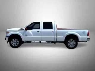 Ford F-250 Super Duty 2015 4x4 Lariat 4dr Crew Cab 6.8 ft. SB Pickup