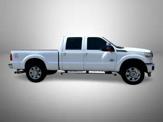 Ford F-250 Super Duty 2015 4x4 Lariat 4dr Crew Cab 6.8 ft. SB Pickup