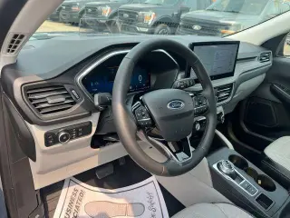 Ford Escape Hybrid 2024 AWD Platinum 4dr SUV