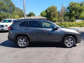 Toyota RAV4 2024 AWD XLE 4dr SUV