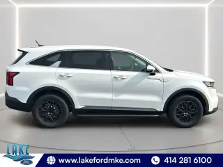 Kia Sorento 2021 AWD LX 4dr SUV