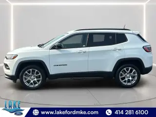Jeep Compass 2024 4x4 Latitude Lux 4dr SUV