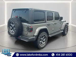 Jeep Wrangler Unlimited 2018 4x4 Sahara 4dr SUV (midyear release)