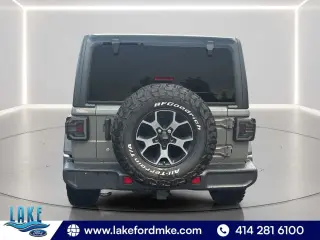 Jeep Wrangler Unlimited 2018 4x4 Sahara 4dr SUV (midyear release)