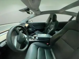 Tesla Model 3 2020 AWD Standard Range 4dr Fastback