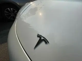 Tesla Model 3 2020 AWD Standard Range 4dr Fastback